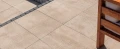 Realizacja Polbruk Lamell Latte zbliżenie.webp