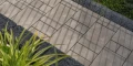 Realizacja Polbruk Commix Taupe ścieżka.webp